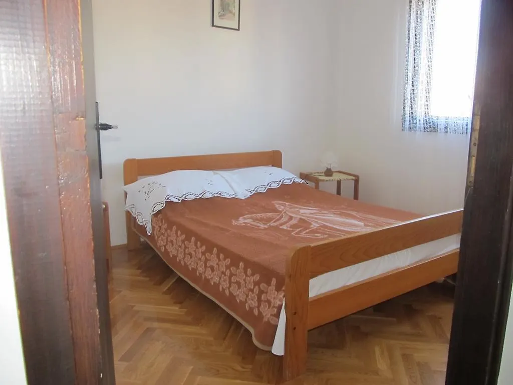 Apartment Razum Pula